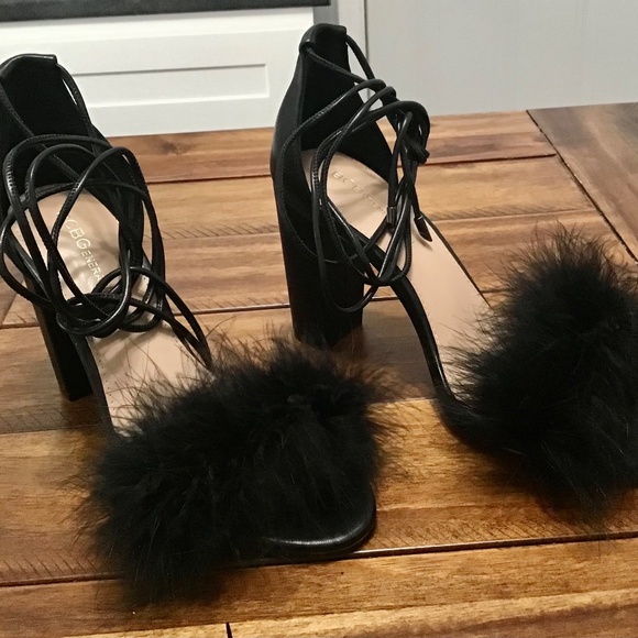 BCBGeneration Bing Heeled Sandal~Black~Size 8 - Picture 3 of 12